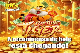 Filipino player spinning slot games on phfiery apk smartphone app